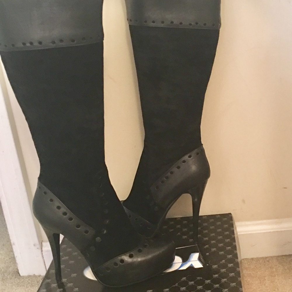 NIB Black Knee High Boot